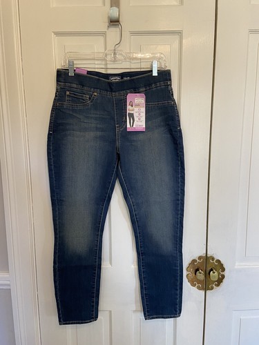 NWT Signature by Levi Strauss Gold 