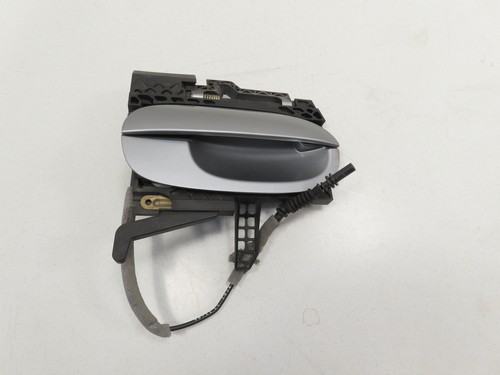06 BMW Z4 E85 E86 #1298 Door Handle W/ Bracket, Exterior Right