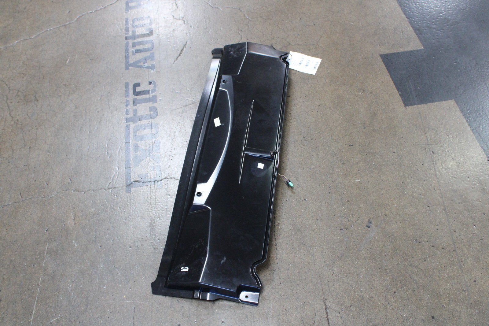 McLaren MP4-12C, Topper / Tonneau Lower Tray, Used, P/N 11A4090SP