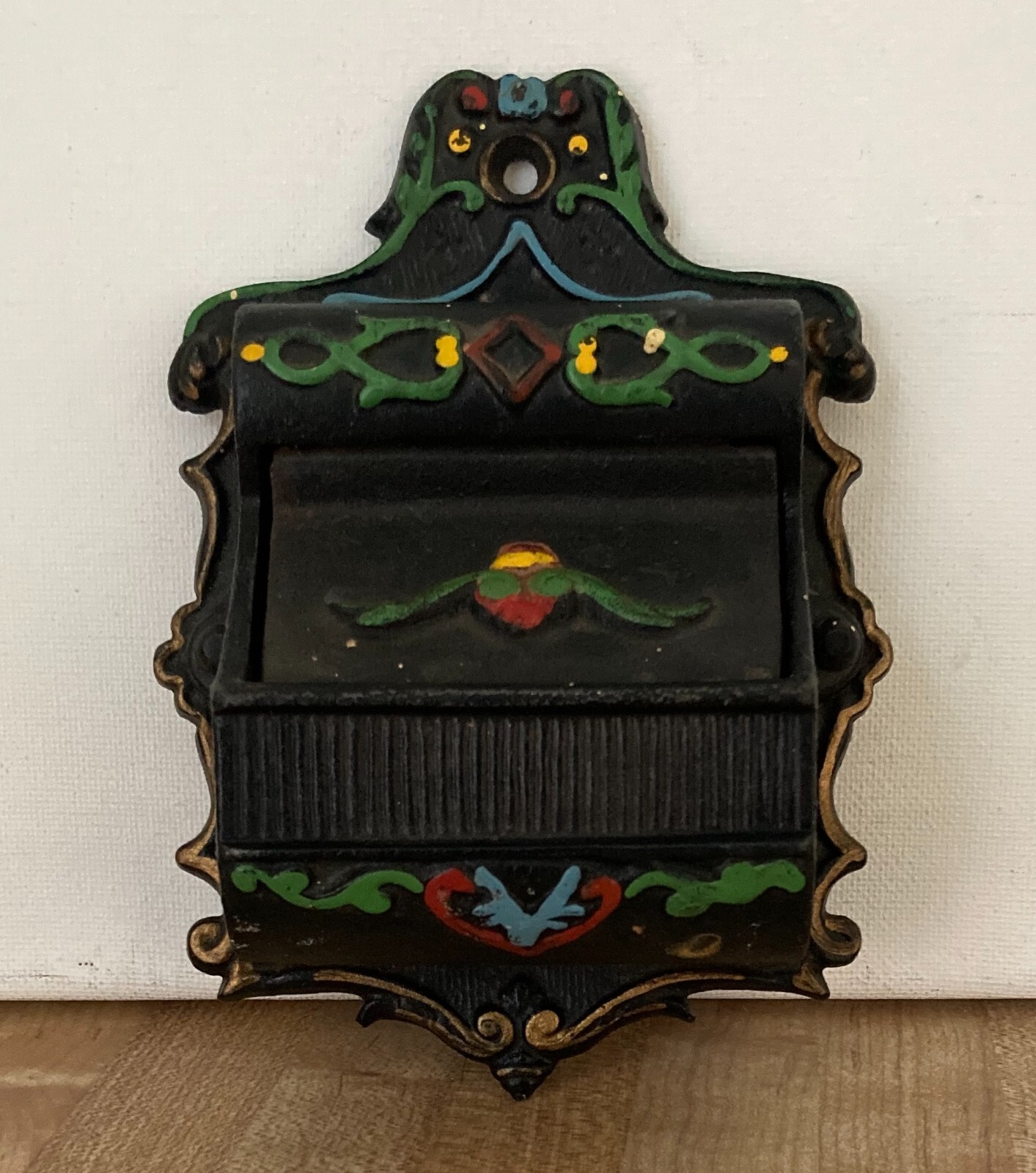 VINTAGE WILTON CAST IRON HAND PAINTED WALL HANGING MATCH HOLDER eBay