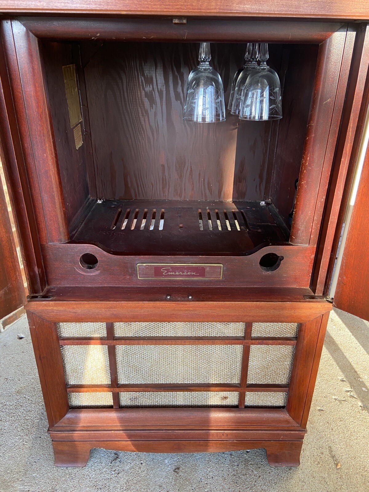 Retro TV BAR Gutted 1950s Emerson televison Tv Console Standing