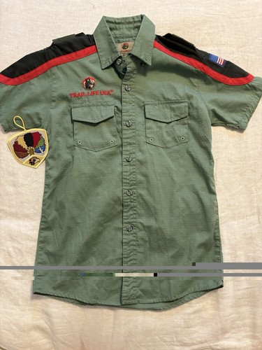 Trail Life USA Youth Medium Uniform Shirt Button-Up with Shoulder Tabs and Patch