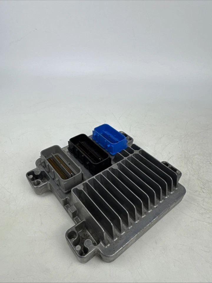 Computadora motor ECM PCM 12624681 YSUB 12607096 2009 Saturn VUE 3,6 L Foto 3 de 4