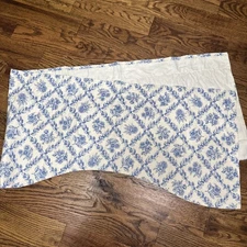 LONGABERGER VALANCE Cottage Trellis Blue & White Scalloped Lined 72 x 18 Cotton