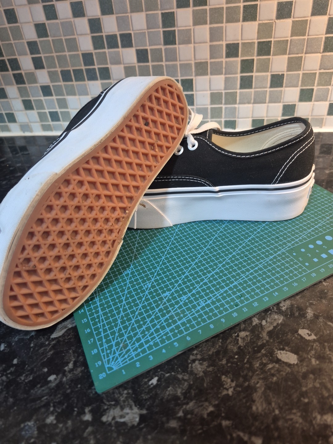 VANS AUTHENTIC STACKFORM Trianers - Black/True Wh… - image 7