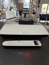 Consola GENUINA Bose Lifestyle 650 Blanca, Mando a Distancia y Fuente de Alimentación.