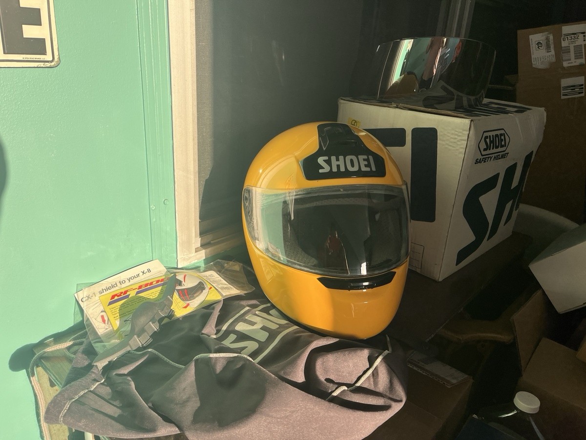 YELLOW MOTORCYCLE HELMET Shoei RF-800 Large In Box…pre-owned…NICE