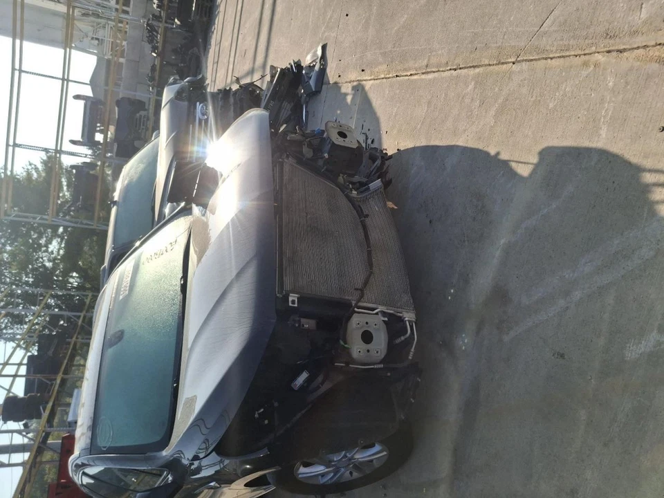 Espelho lateral driver Buick Enclave 2018 fabricante de equipamento original manual dobrável usado 3686287 - Imagem 2 de 4