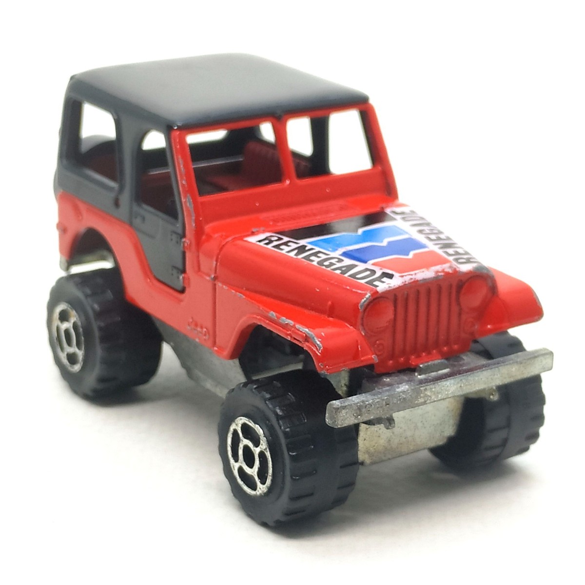 Majorette Jeep CJ-7 4x4 Renegade Red / Black 1:54 3