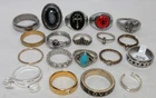 VINTAGE TO NOW LOT OF  RINGS FASHION COSTUM JEWELRY GOLD SILVER TONE #44