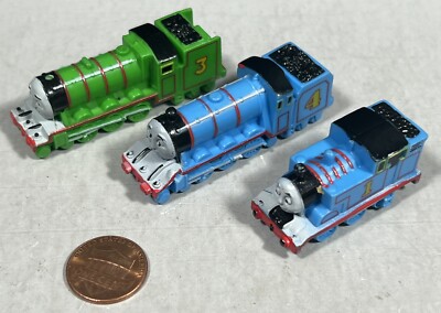 Set of 3 Thomas the Train Tank Engine Mini Toys includes Gordon