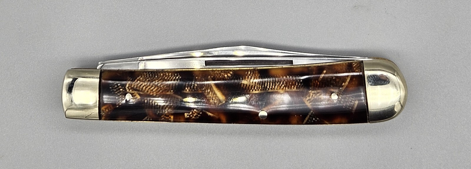 Vintage Bulldog Brand 1st Gen BKC 133 Trapper Jack Duck Feather 2 Blade