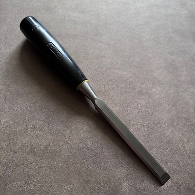 AS NEW VINTAGE STANLEY 12mm 1/2'' STEEL STRAIGHT EDGE BLACK HANDLE CHISEL TOOL