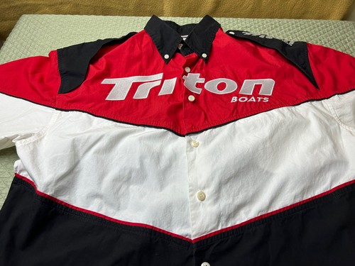 Triton Boats Fishing Team Button Down Shirt Embroidered Red Black Size Small - Picture 2 of 8