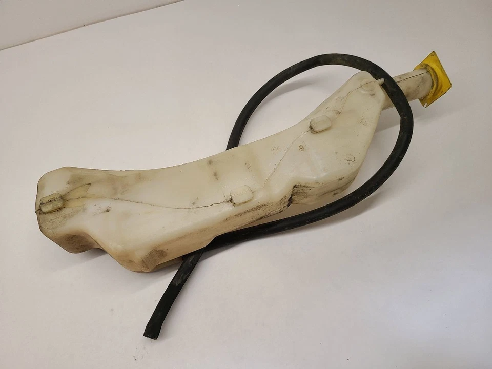 2009-2014 VOLKSWAGEN ROUTAN Coolant Reservoir 7B0121407 - Изображение 4 из 4