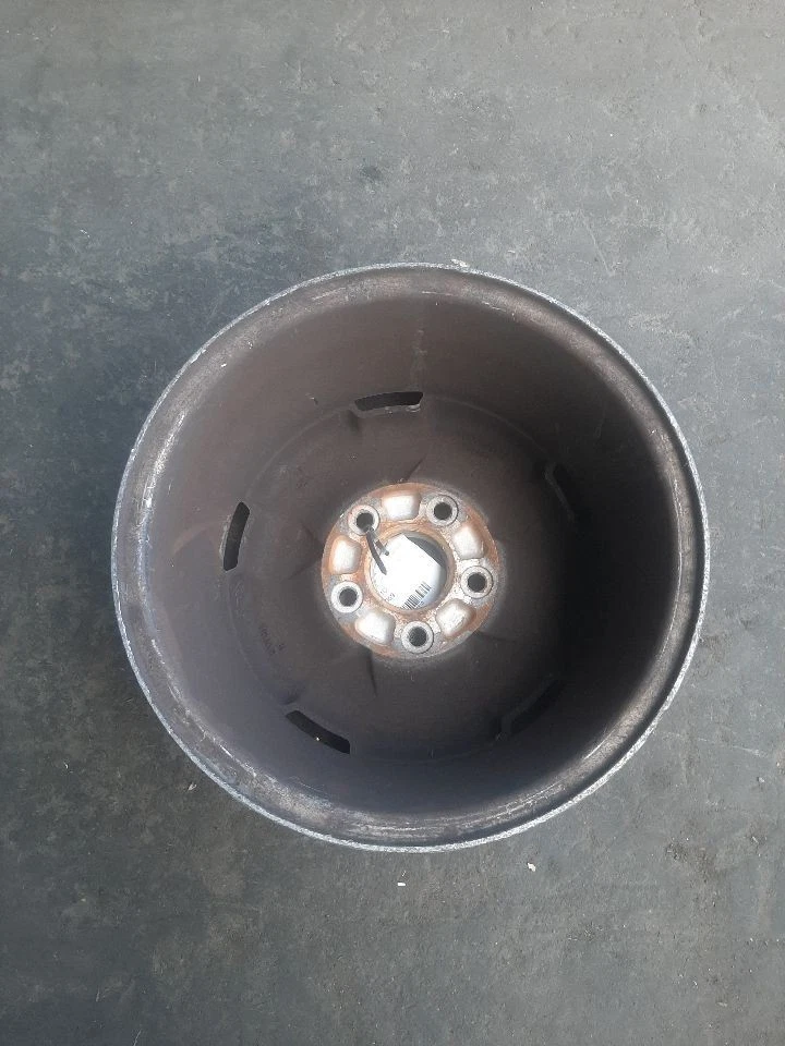 2000-2002 CHEVROLET BLAZER 2 DOOR Wheel 15x7 Aluminum OPT PA3 5 Spoke 12487569 - Image 2 of 4