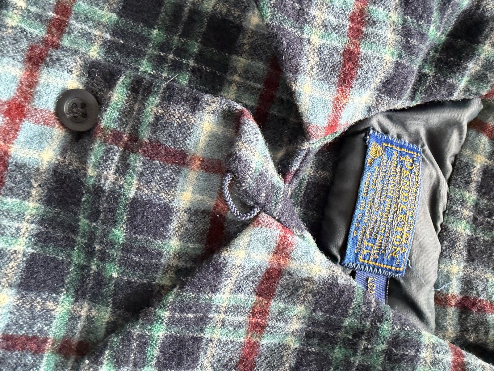 True Vintage Pendleton Loop Collar Flannel Wool B… - image 5