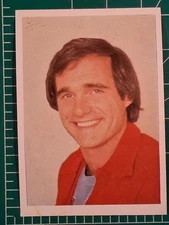 1982 DALLAS TV SHOW DE ESTRELLAS CARD RANDY POWELL as ALAN BEAM #25