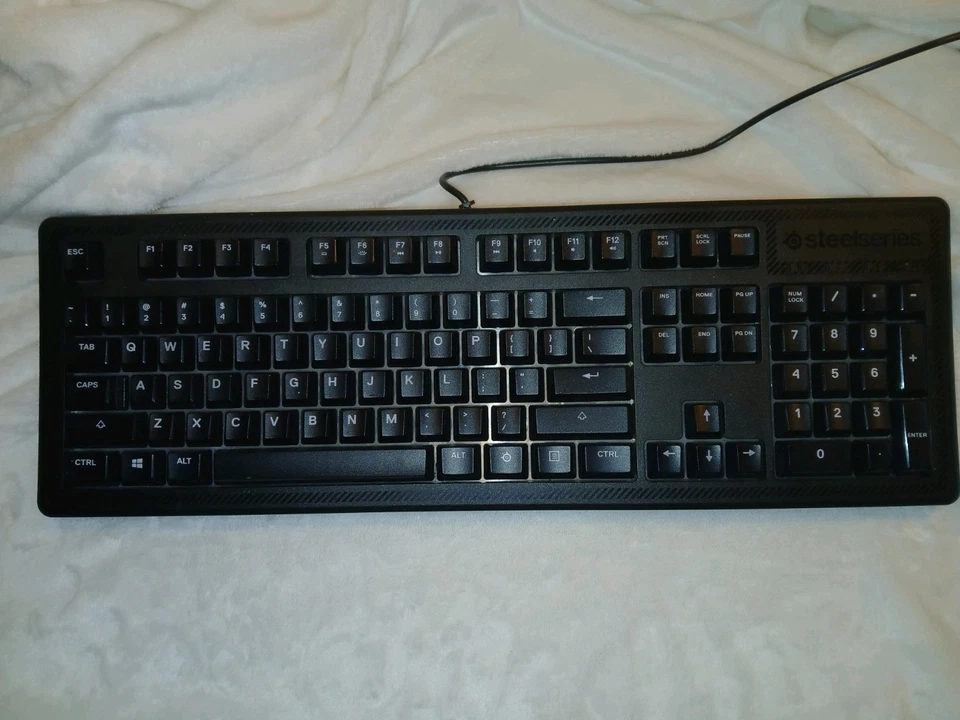 SteelSeries Apex 100 Blue LED Backlit Gaming Keyboard Model KB-00004 Tactical - Image 3 of 4