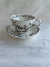 Wedgwood Williamsburg Aviary Tea / Coffee Cup & Saucer England