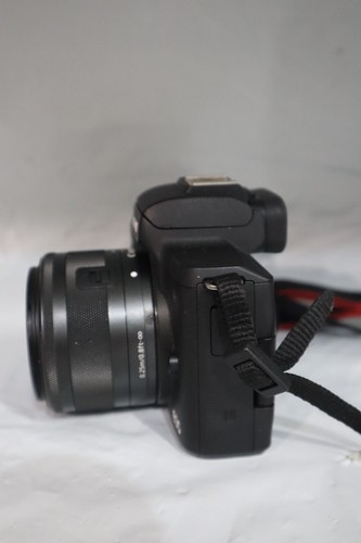 Canon EOS M50 negro con lente EF-M 15-45 mm IS STM #20063R - Imagen 3 de 10