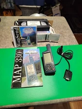 Magellan MAP 330 GPS Handheld Navigator w Data Cable Video CD-ROM Streets Bundle
