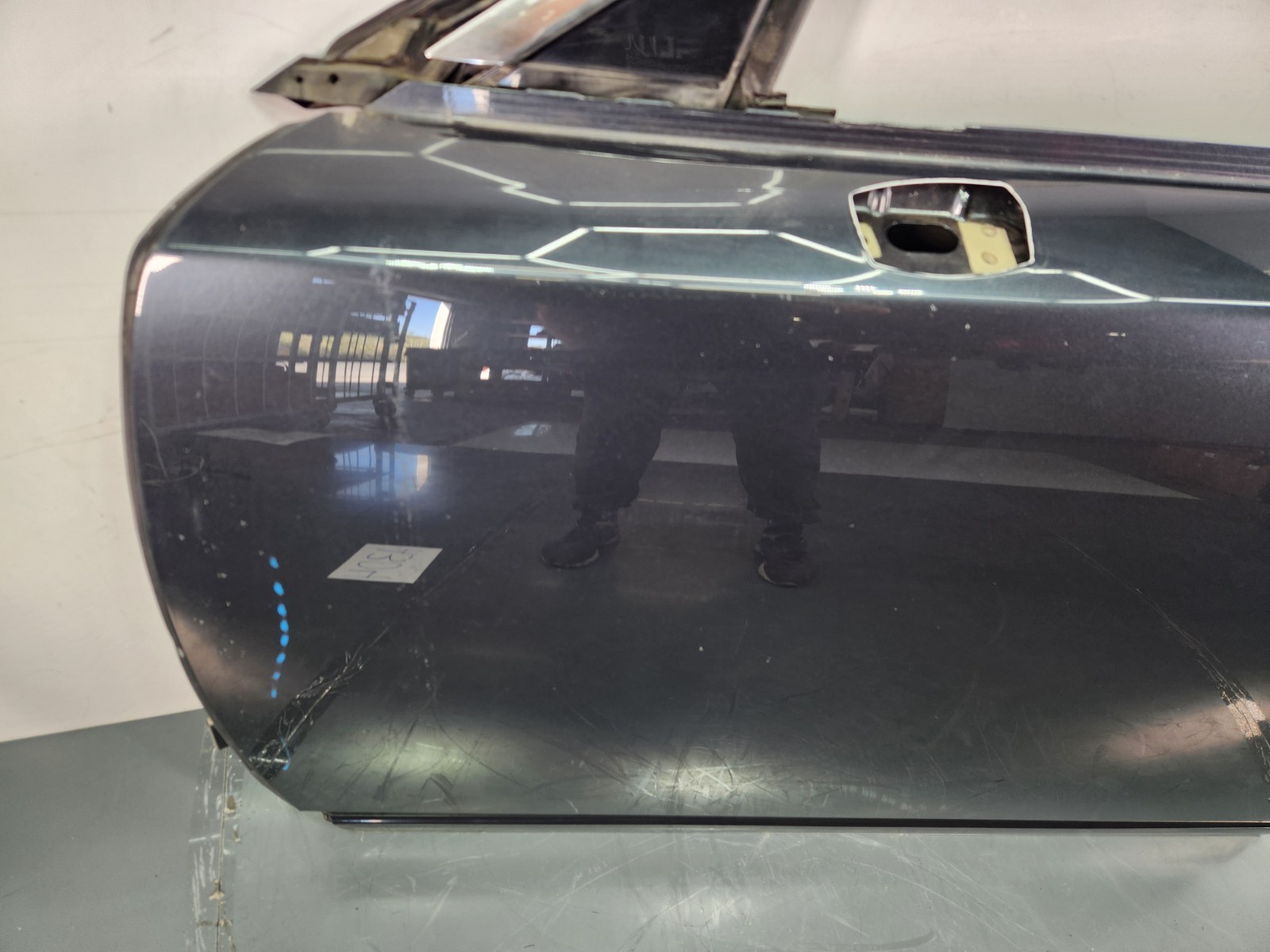 ✅ 10-14 OEM Rolls-Royce Ghost RR4 Front Driver Door Shell Panel Gray *