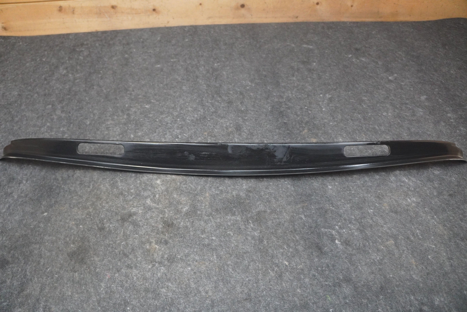 Front Windshield Glass Trim Cover Panel 3W7853955E Bentley Continental GTC 2016
