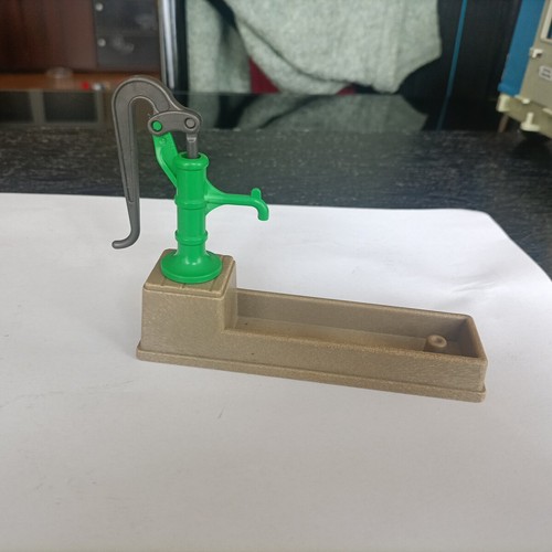 Accessoire Playmobil Pompe à Eau Verte Avec Abreuvoir 3120 - Pour Ferme, Haras, Thème Western - Occasion