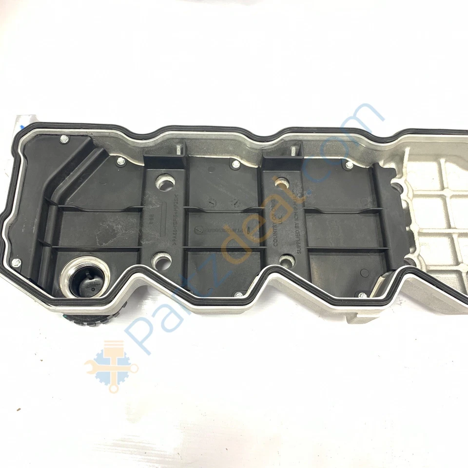 New Valve Cover For Cummins Isb6.7- 3976171 - Image 4 of 4