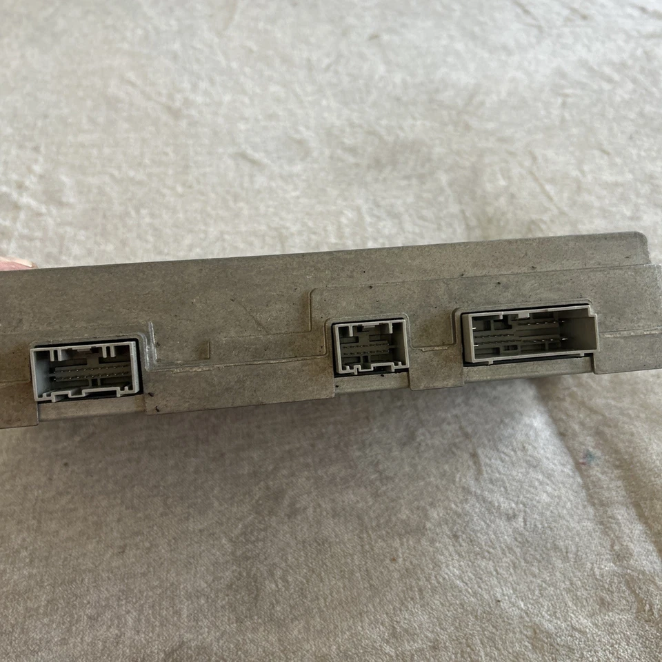 Amplificador estéreo Lincoln MKS MKZ THX4 2009-2016 AA5T-18B849-AF AE AG Foto 4 de 4