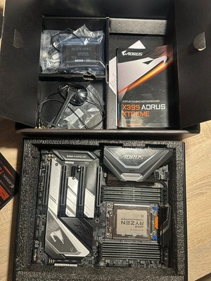 Bundle Kit Gigabyte X399 Aorus Xtreme + AMD Ryzen Threadripper 1900X + 4GB DDR4