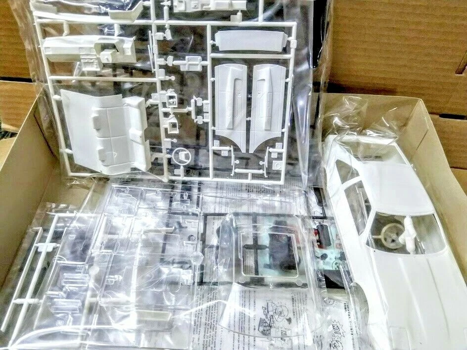 Aoshima 1:24 scale plastic model - Mecha-Doc Classic Toyota Celica XX Racing Car - Image 3 of 3