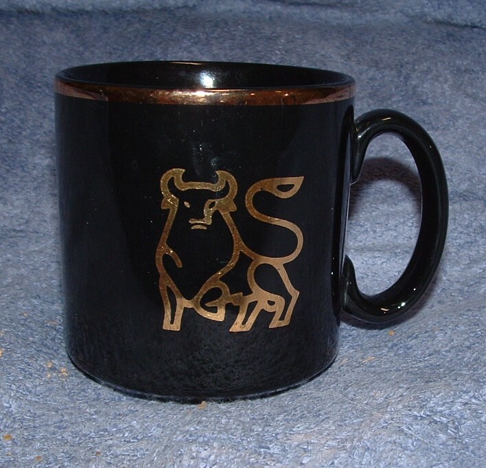 Vintage Merrill Lynch Black Mug Gold Bull Design Tams Made In England