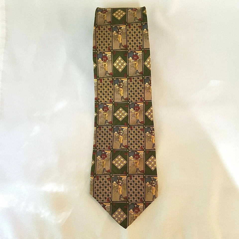 Gravata tema golfe coleção Prestige 100% seda verde vermelho escuro feita nos EUA - Imagem 3 de 4