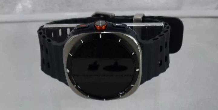 Samsung - Galaxy Watch ULTRA - GPS + LTE - 47mm - Titanium Silver w/ Black Band - Image 2 of 4