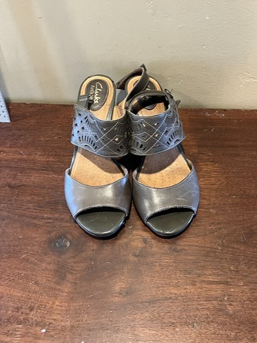 Clarks Artisan Pismo Women’s Size 7.5MGreen Leather Weave Hook Loop Sandal Pump - 第 1/6 張圖片