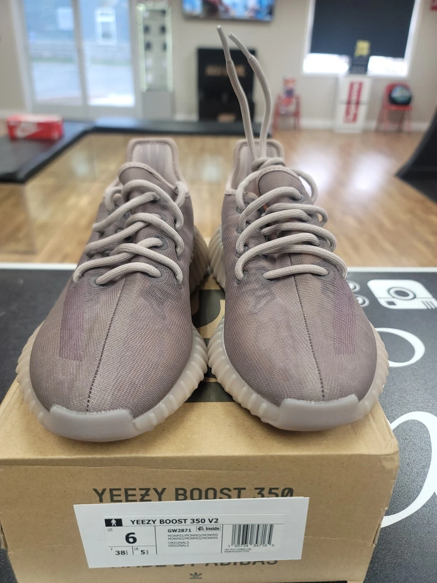 Yeezy hotsell 38 mist