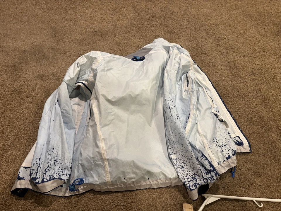 Patagonia Rain Jacket Mens Medium Blue H2NO Hooded Hiking Full-Zip - Image 4 of 4