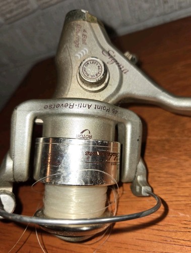 Vintage Shakespeare Sigma 3035S Fishing Reel - Picture 2 of 10