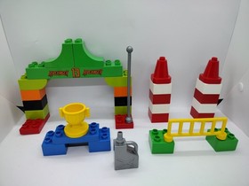 LEGO DUPLO 10510 DISNEY PIXAR CARS Planes Ripslinger's Air Race set - incomplete