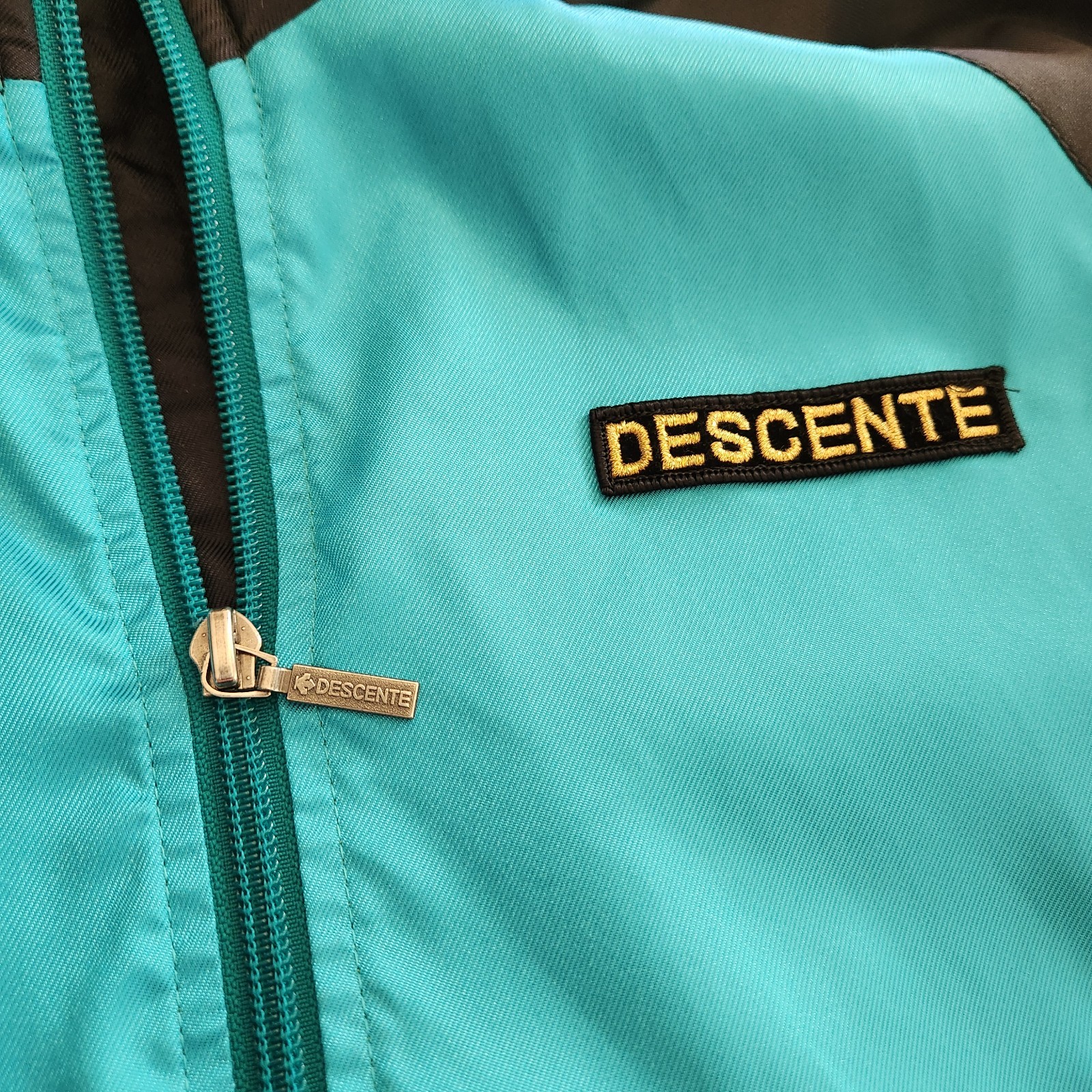 VTG Descente Jacket Mens Large Black Blue Teal Colorblock Windbreaker Made Japan