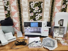 Bernina 830 Sewing/Embroidery Machine! Professionally Serviced! Accessories Incl