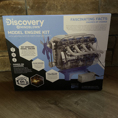 New Discovery #Mindblown Model Engine Kit W/ Moving Motor Parts LED Lights STEM
