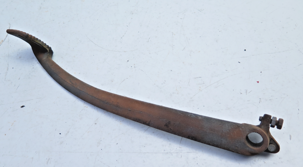 ‪k 1952 Harley-Davidson K Model KH Brake Pedal Rear Brake Lever