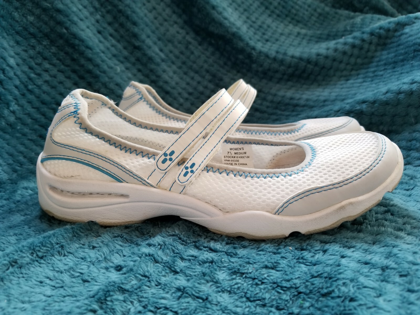 LLBean White Mesh Mary Jane Shoes Womens 7.5 , 7 1/2 M Gem