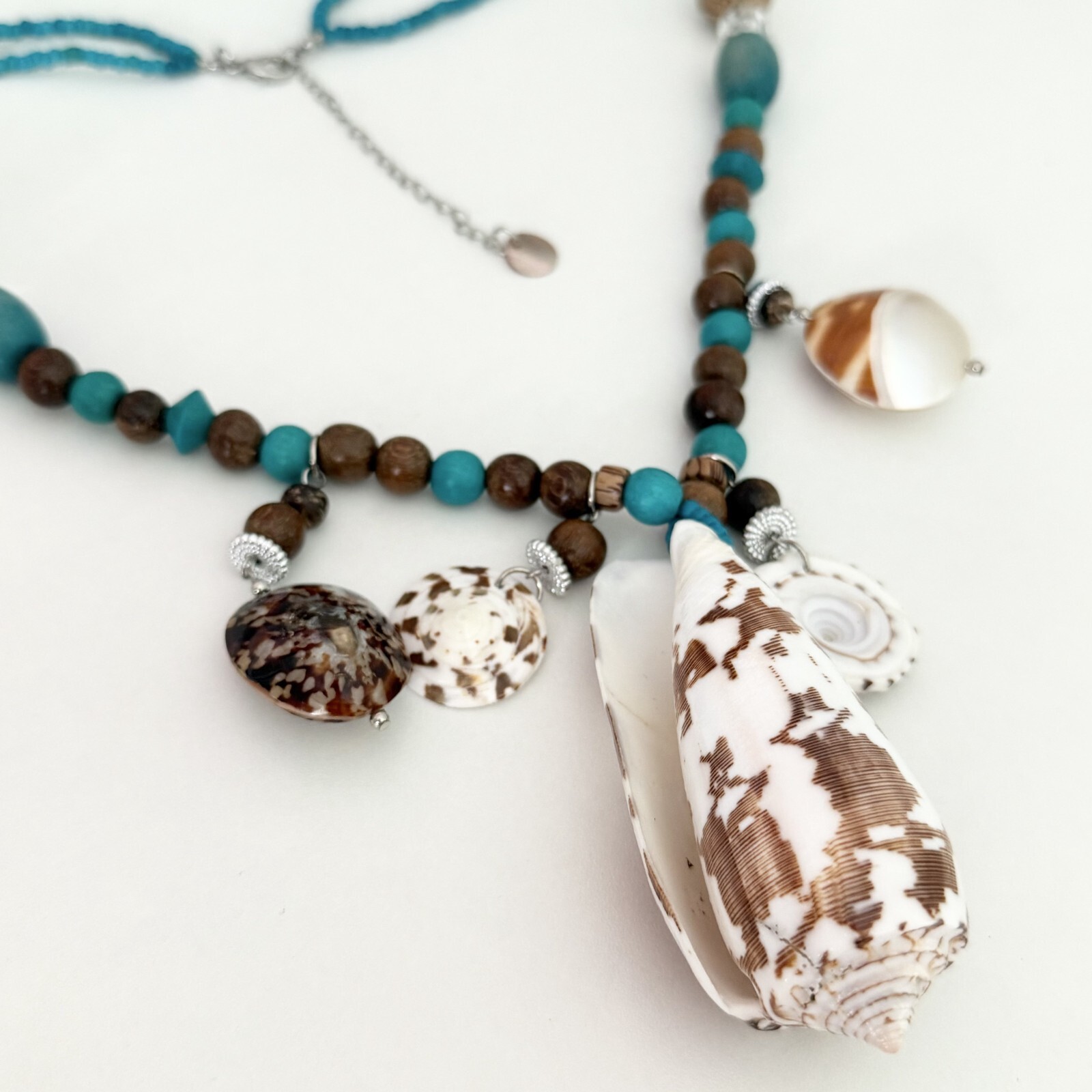 Vintage Blue Beaded Brown Wooden Chunky Sea Shell Charm Statement Necklace