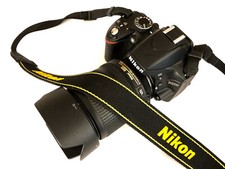 NIKON D3200 + Obiettivo AF-S DX NIKKOR 18-105 mm f/3.5-5.6G ED VR - Nero