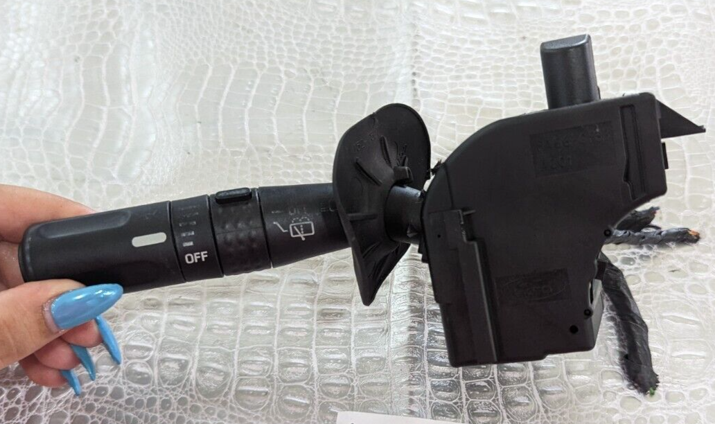 2L2T-13K359-ACW✓ 02-05 Explorer 03-06 Expedition Wiper Turn