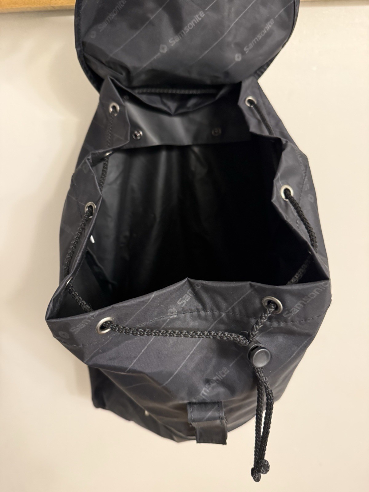 Vintage Samsonite Black Drawstring Backpack with … - image 3